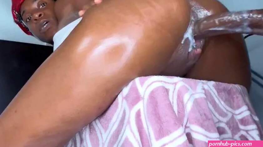 Enjoying her wet pussy fucked