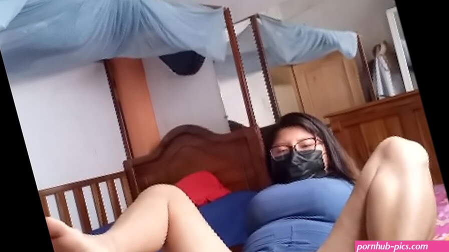 REAL HOMEMADE NURSE PORN!! THE DIRTY OLD NURSE DOES NOT ATTEND HER WORK BECAUSE SHE STAY MAKING PORN AT HOME. THE BITCH THINKS SHE HAS A FUTURE IN AMATEUR PORN