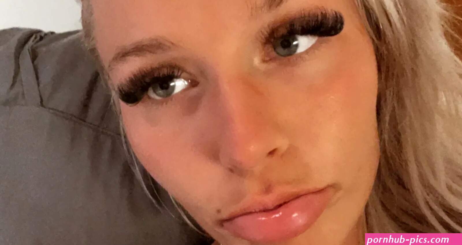 Linz0r Nude Exposed