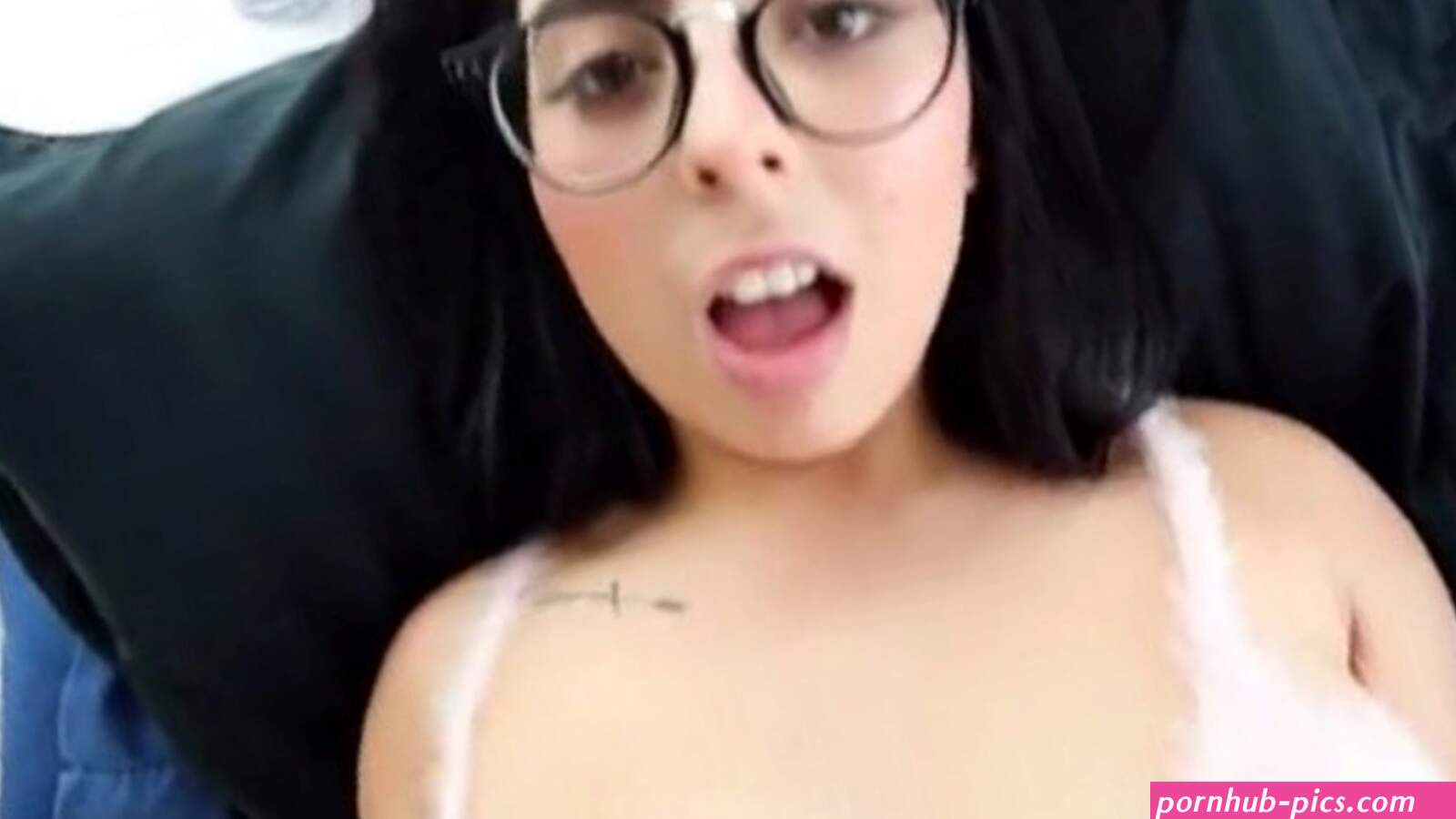 Peruana Agradecida Por Sexo Anal Y Venida En La Cara