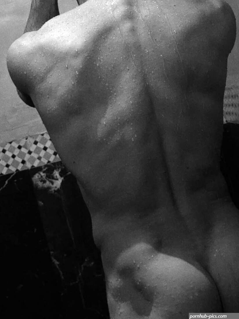 Pietro Boselli Is Wet and Naked in the Shower