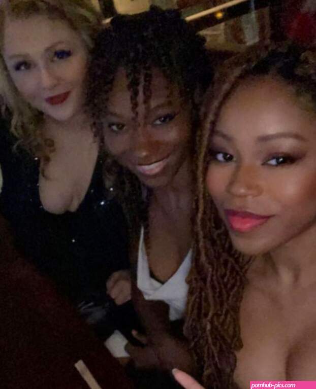 Riele Downs Topless and Sexy Photo Collection