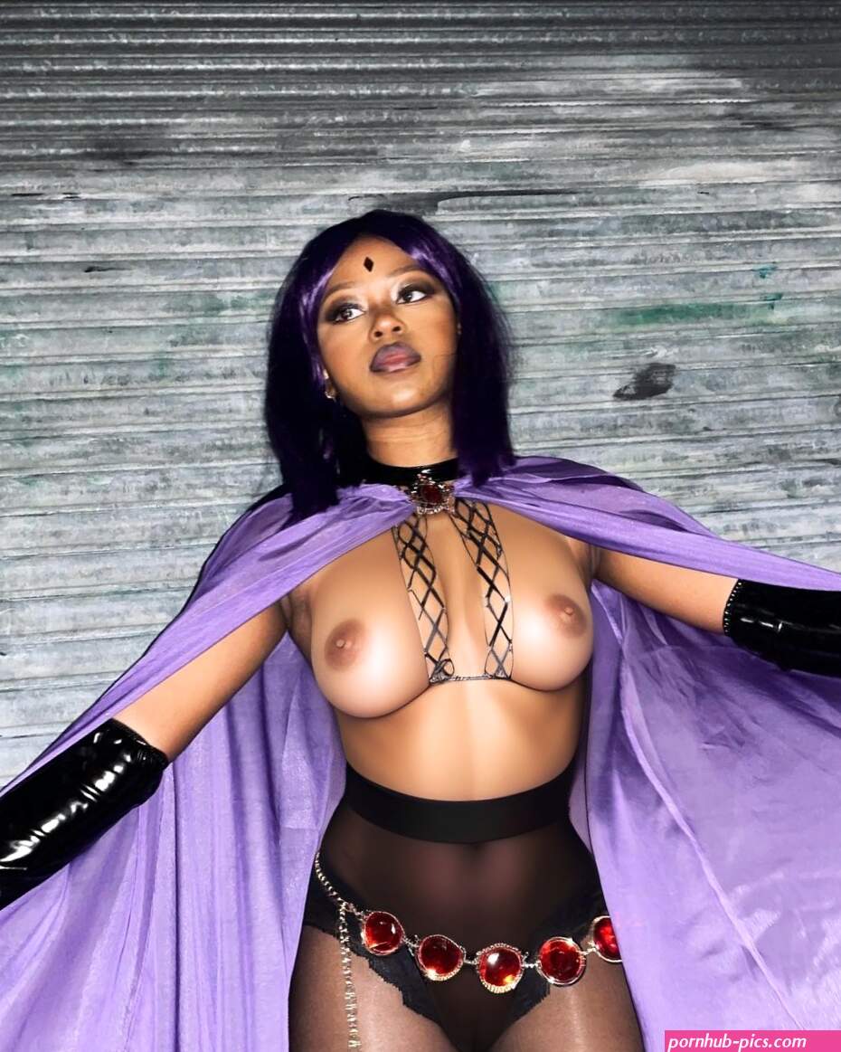 Riele downs fake nude