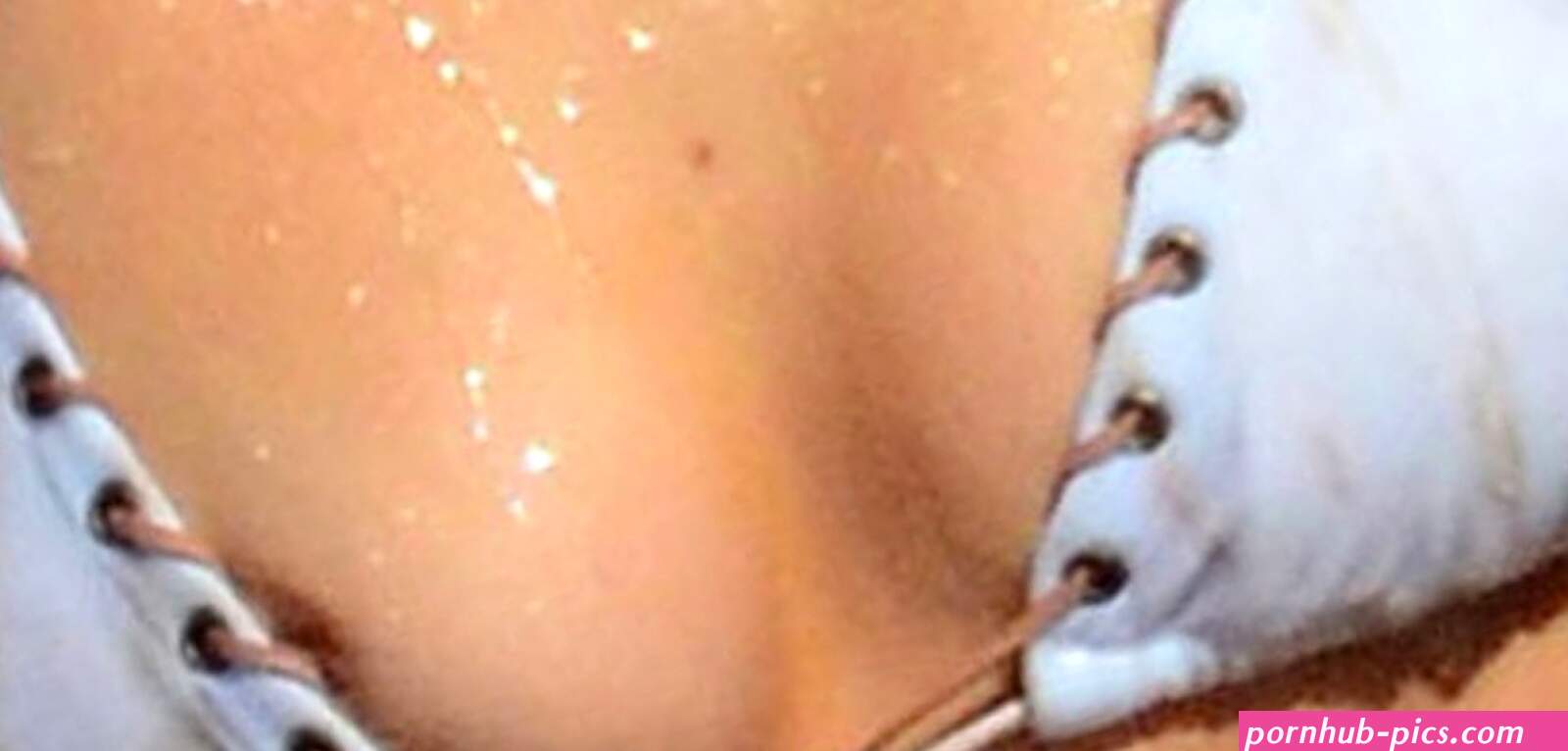Naked Samara Weaving in Home and Away ANCENSORED