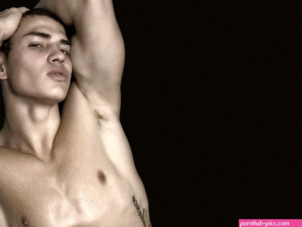 Young and Hot Santiago Peralta -