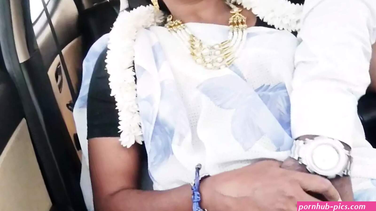 E 2 P 1 Indian Saree Aunty With Son In Law Car Sex Telugu Dirty Talks Porn Videos: Free XXX-rated Sex Videos 2026