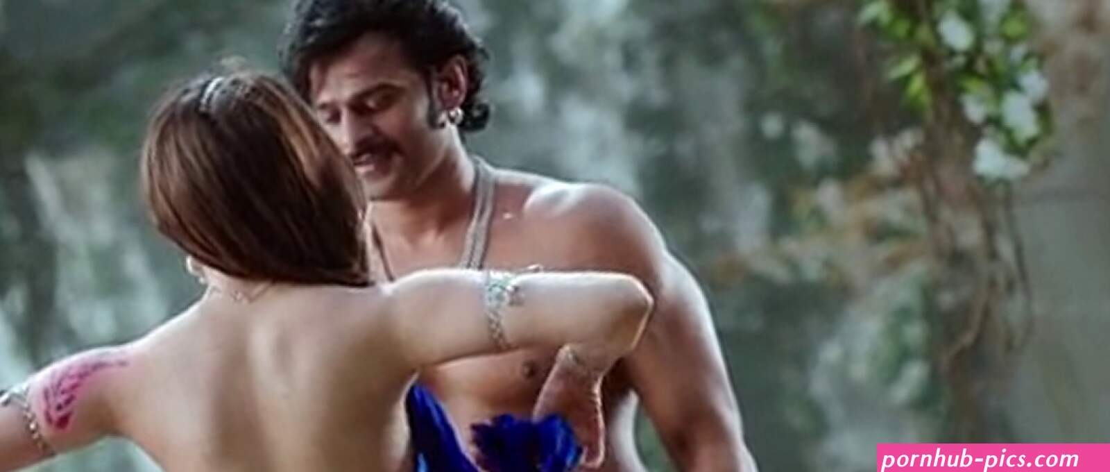 Tamanna topless hot on shooting