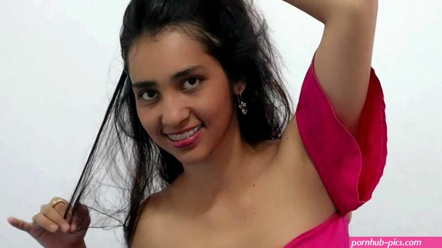 Jovencita colombiana no aguanto Anal