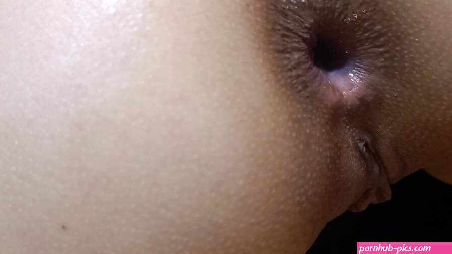 Ano hambriento quiere comer disfrutar del anal en primer plano 4K