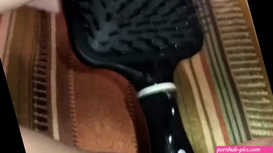 Teen brush Masturbating