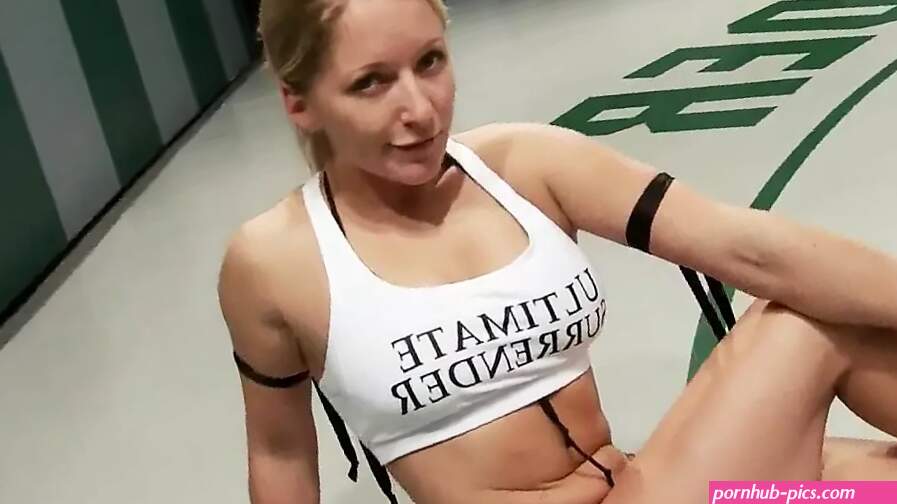 Ellie The Empress Porno Videos