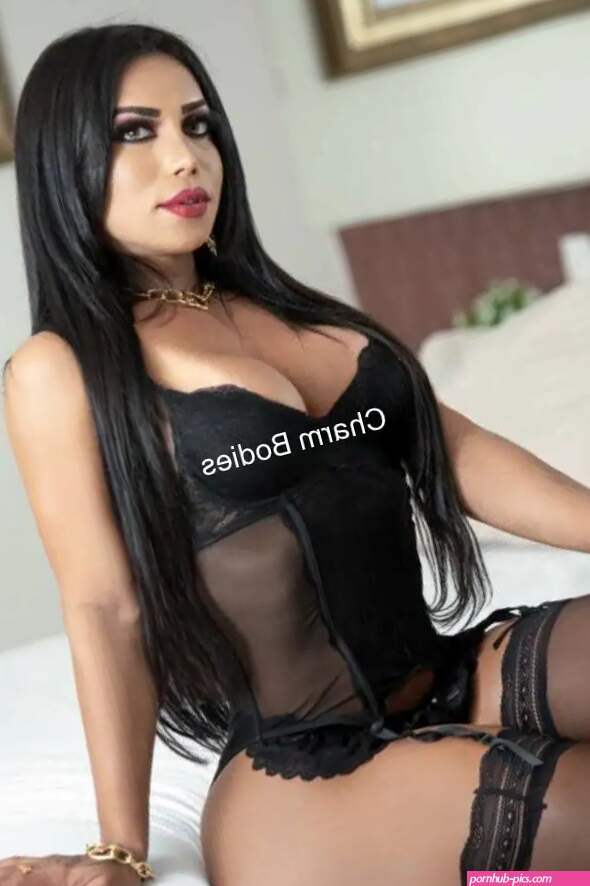 Escort Raisa porno star