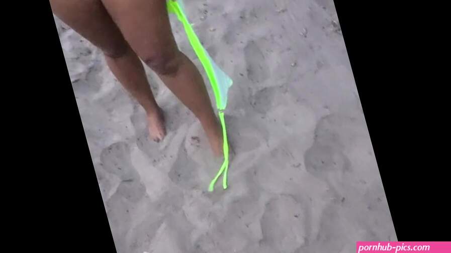 Décapage en Guyane à la plage à Toronto