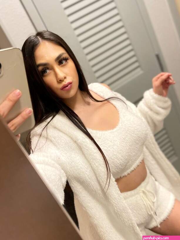 Latina Mami