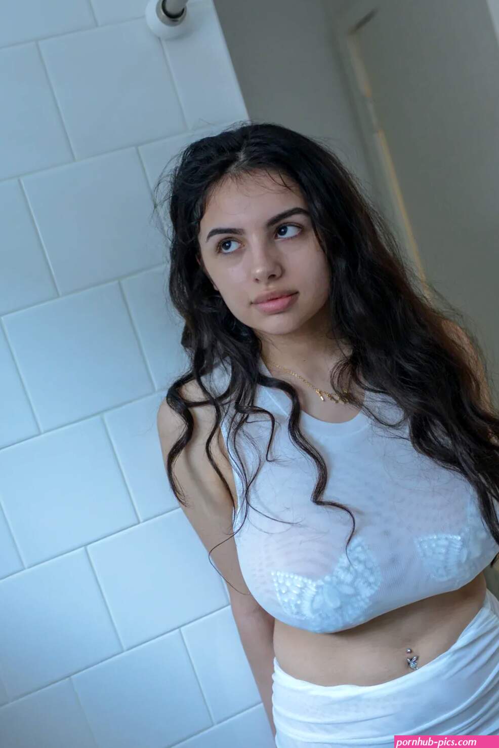 Busty South American Model Mati Marroni Has Many Enthusiastic Followers on Instagram
