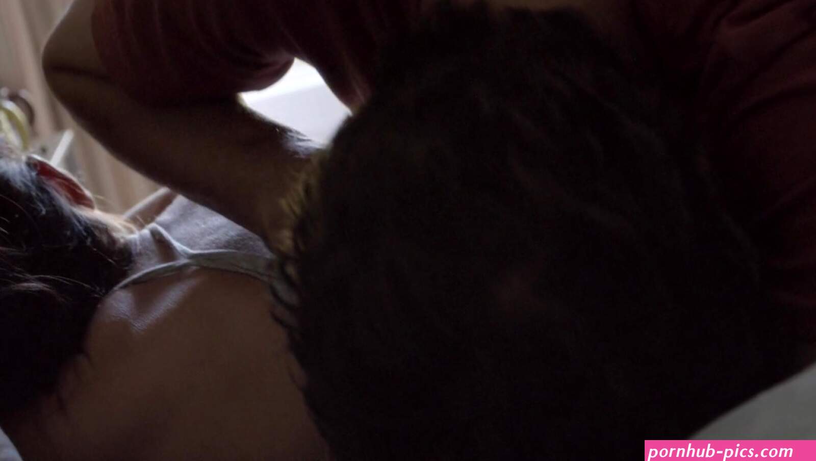 Maura Tierney sex