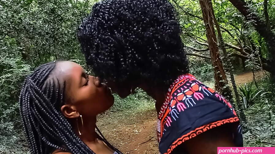 PUBLIC Walk in Park Private African Lesbian Toy Play