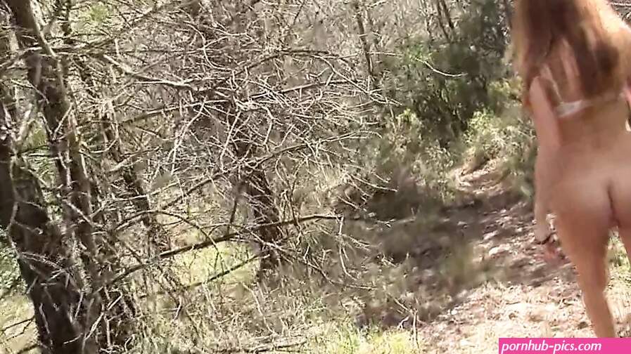 Outdoor Nude Walk Porno Videos