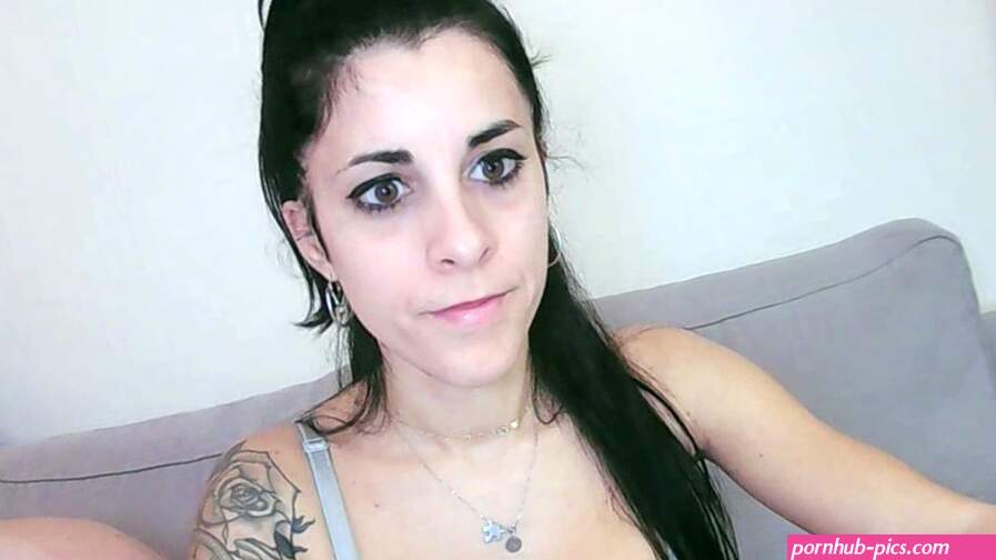 Pornite69 Cam Model: Free Live Sex Chat