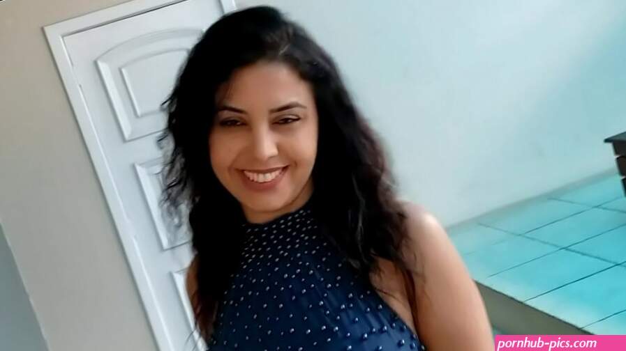 Black Friday on PROTON VIDEOS CHANNEL : More than 1 hour bareback fucking the real estate agent Sara Rosa in all positions