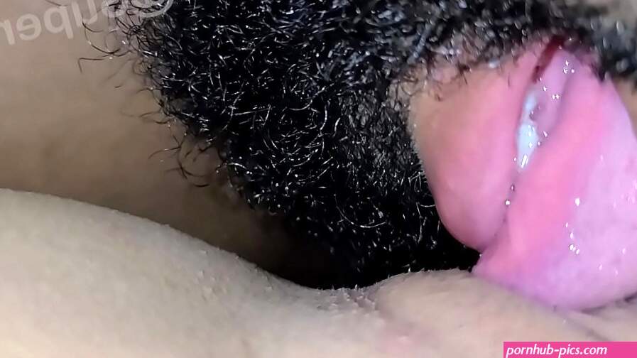Superexplicit Eating Soaking Wet Latina Pussy
