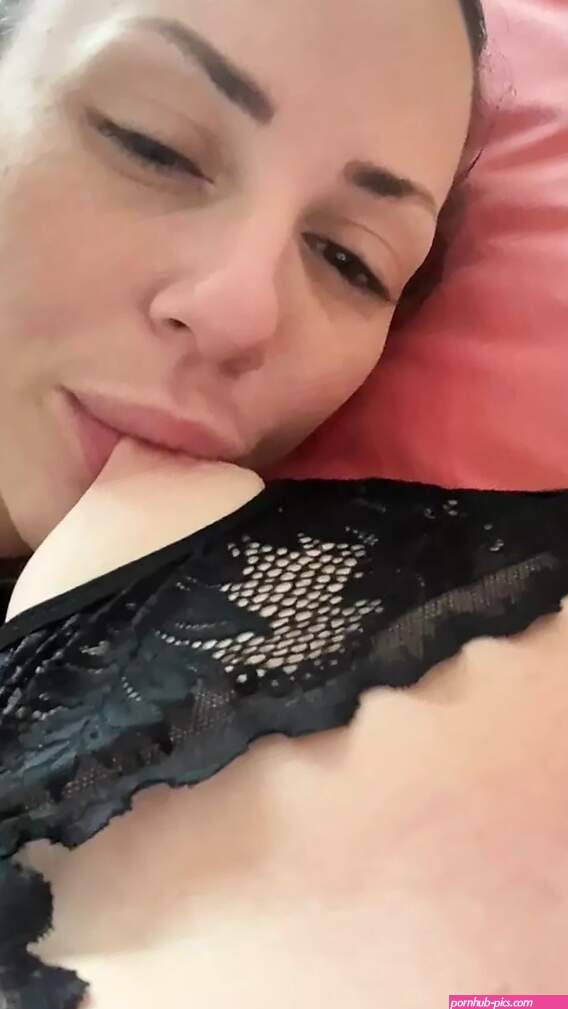 Lesbian Sucking Huge Clit Porn Videos: Free XXX-rated Sex Videos 2026