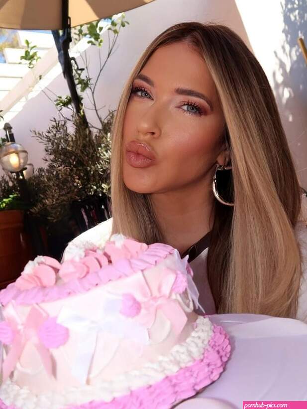 Barbie Blank Kelly Kelly TheBarbieBlank Naakte Gelekte OnlyFans Foto 852