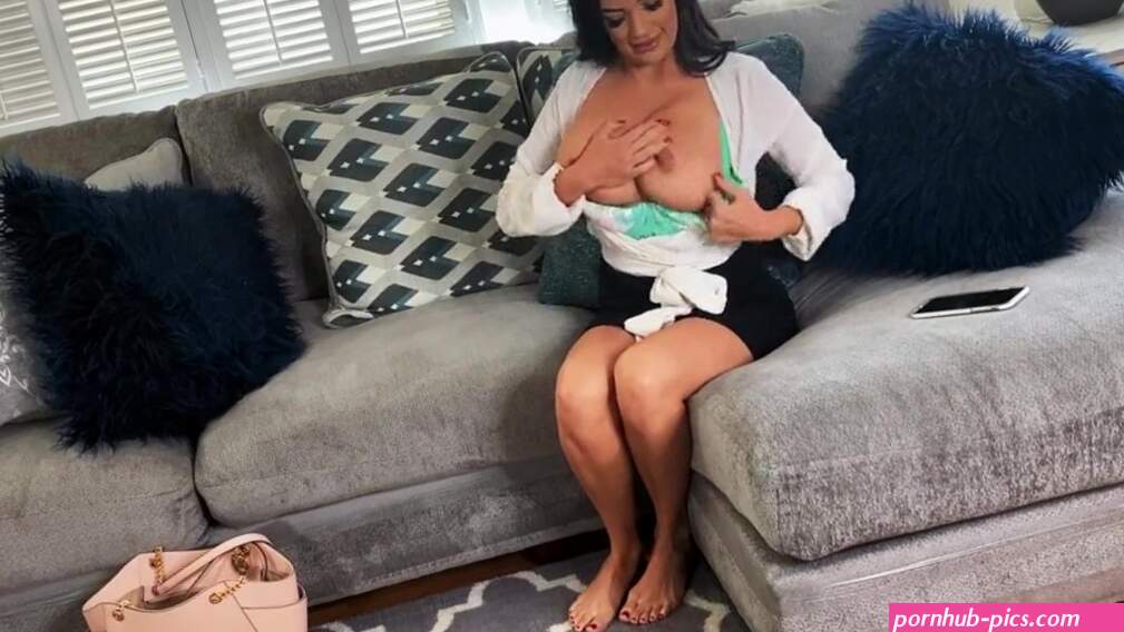 Busty girl Sofi Ryan moans while masturbating
