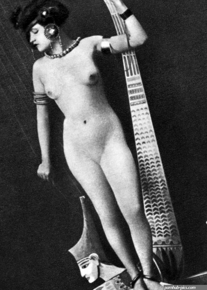 Nude As Ancient Egyptian. Nnude Posing As An Ancient Egyptian With A Harp. Photographed C1900. Poster Print by Granger Collection