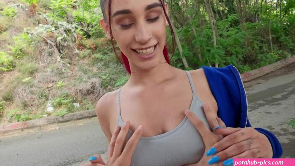Jogging buddies Alexandra Targaryen and Jordi El Nino Polla in sex action