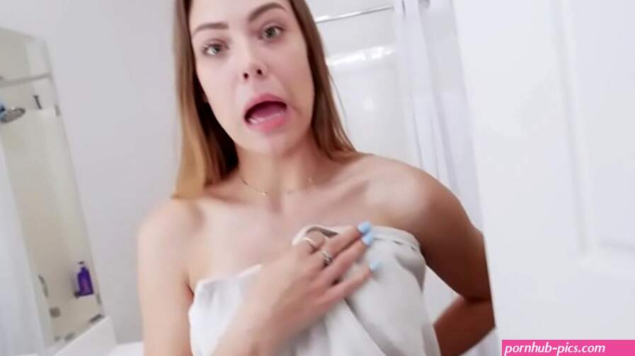 I caught my 19yo teen stepsis fucking a dildo in the bathroom.When I showed her my cock and asked if she wants to touch it she grabbed it and sucks it -