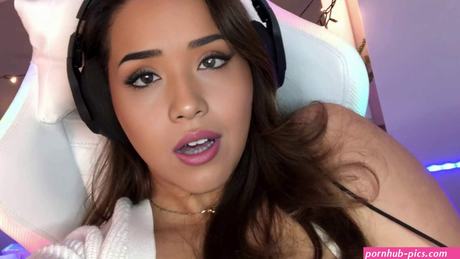 Pokimane Closeup Masturbating Cum Onlyfans Video