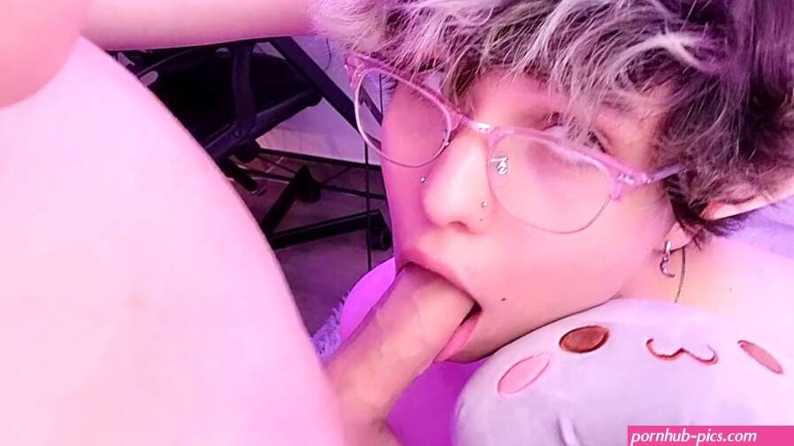 Femboy Slut gives sloppy blowjob to Straight Friend