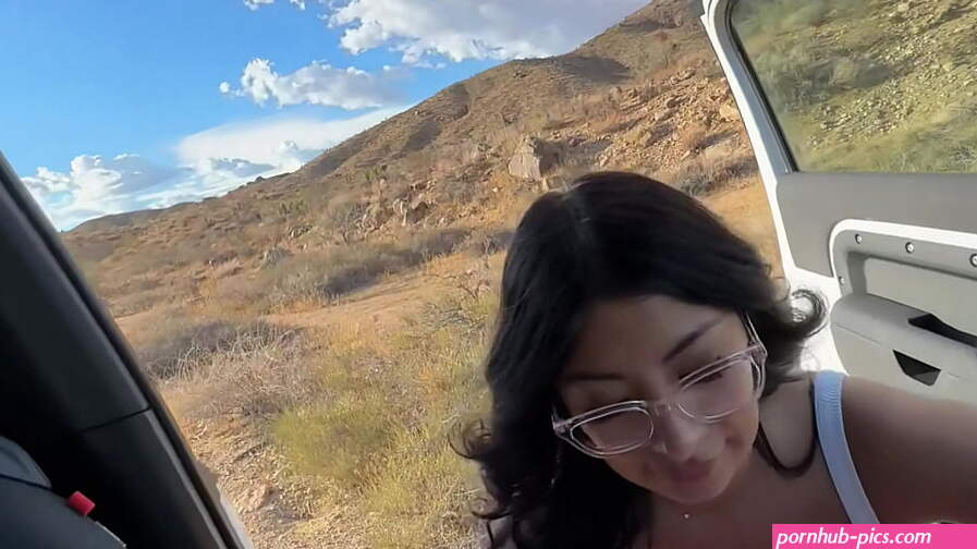 Latina fucked and SQUIRTS in PUBLIC OUTDOOR car sex- Good thing I have waterproof seats