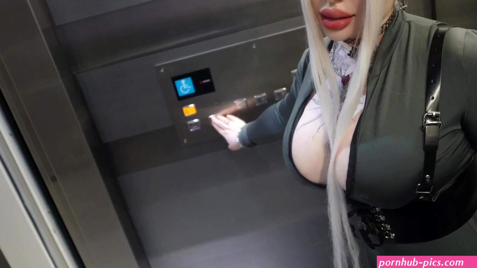 Hot blonde bimbo slut stops the elevator to give me a deep blowjob