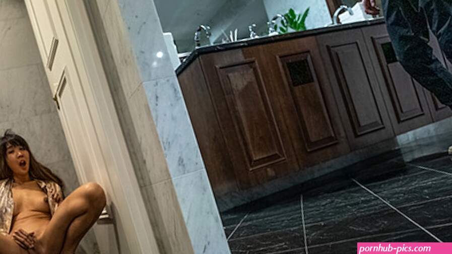 Masturbating in Front of Stranger on Public Hotel Toilet Risky Caught Exhibitionist Butt Naked