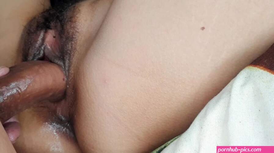 Horny Nepali girl fucked in some crazy pose in closeup glimpseNepali Kanda.