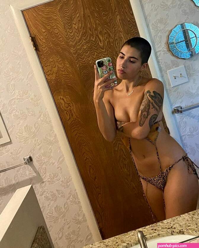 pickledwh0re Nude Leaked OnlyFans