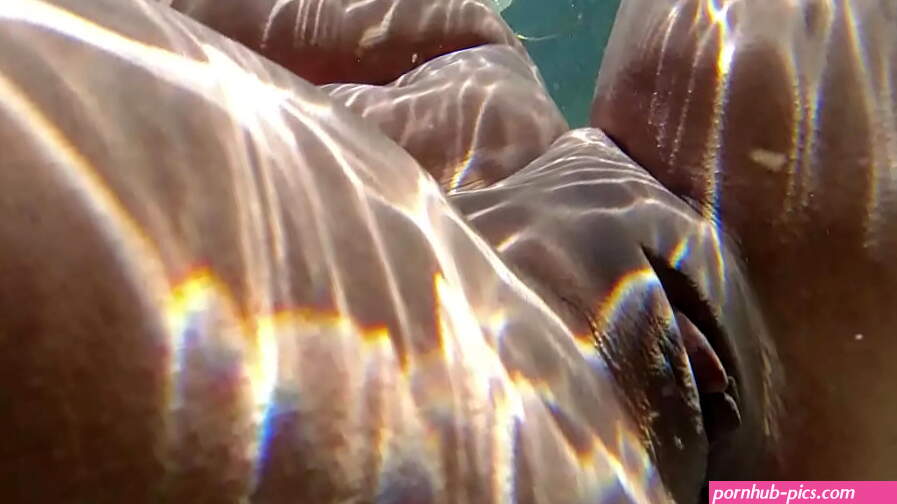 Underwater Pussy Eating in the pool with Nina Rivera and Sully Savage Super Hot Films