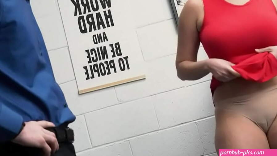 Thick Milf Fucked Hardcore For Her Shoplifting