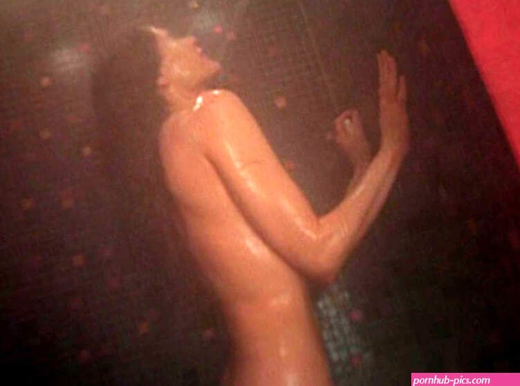 Geena Davis nude pics page