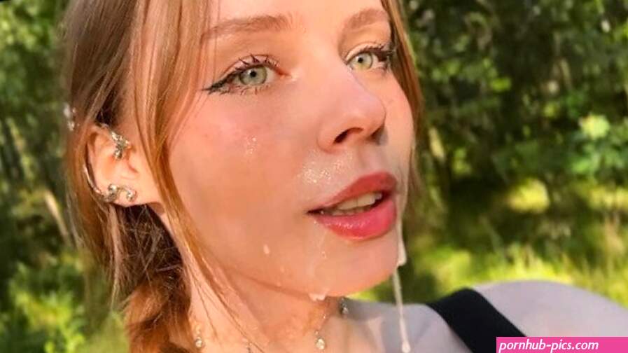 BEST blowjob in the FOREST from a Blonde with Green eyes