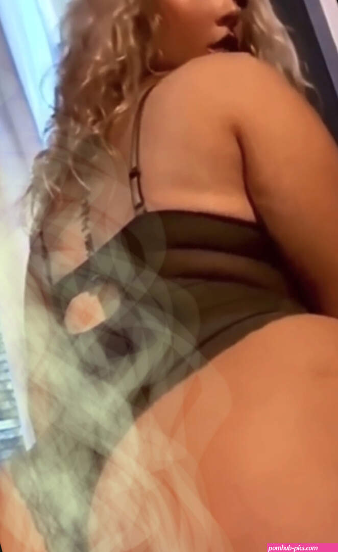 Nikkita Lyons needs to sit and fart with video by MrG420Chill on DeviantArt