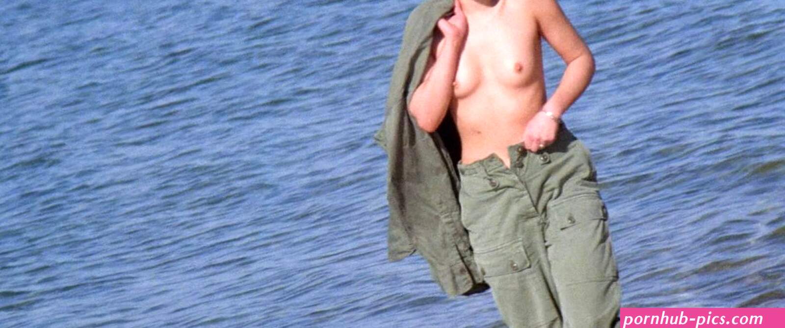 Sigrid Thornton nude