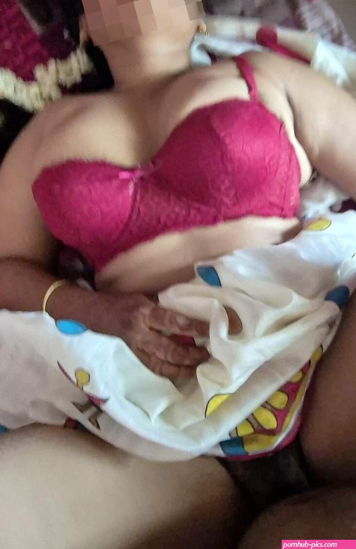 Indian wife sreeja fucking hot sex: 18 Nude Pics