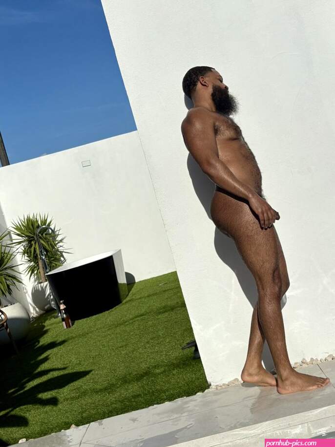 A Naked Black Guy nakedblackguy Posts X
