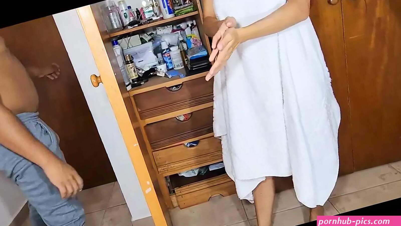 Celeb Caught Tanning Nude Who She Porn Videos: Free XXX-rated Sex Videos 2025 5