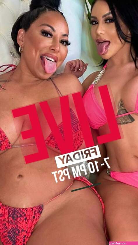 LIVE CAM SHOW TONIGHT! Live lesbian sex show JOIN MY VIP TO WATCH JOIN NOW