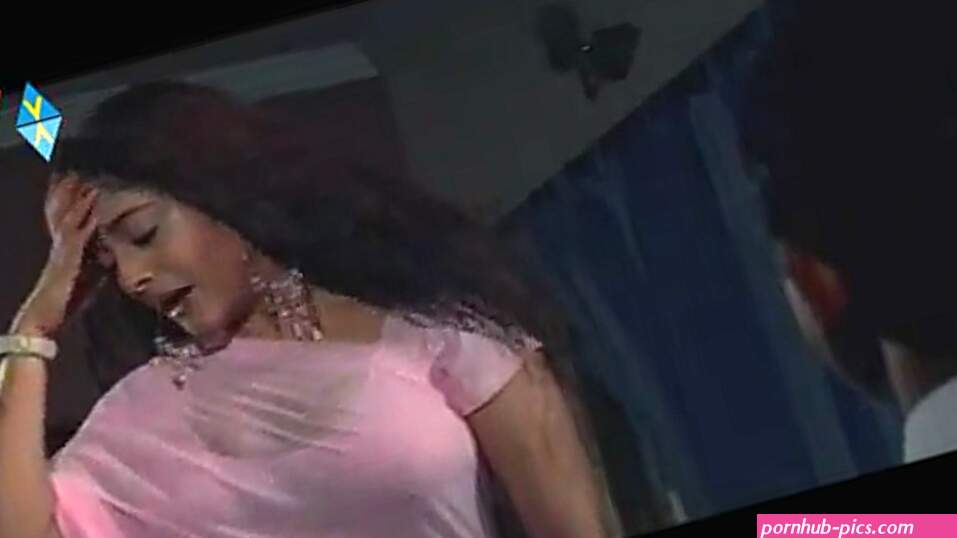 Kiran Rathod Sexy big Boob Show On Wet Saree From High School