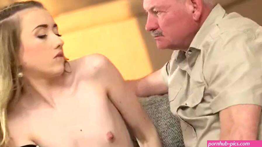 DADDY4K. Sex of dad and girl finishes with unexpected creampie